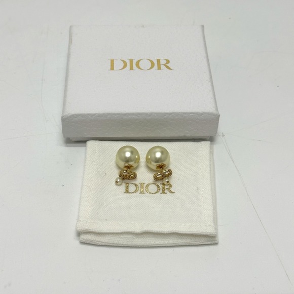 DIOR Gold Pearl Earrings - Picture 14 of 14